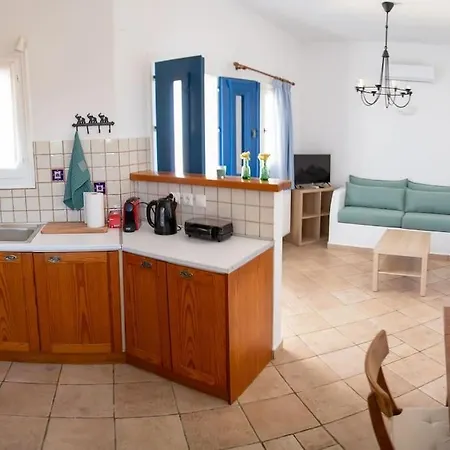 Amarados Syros Vári