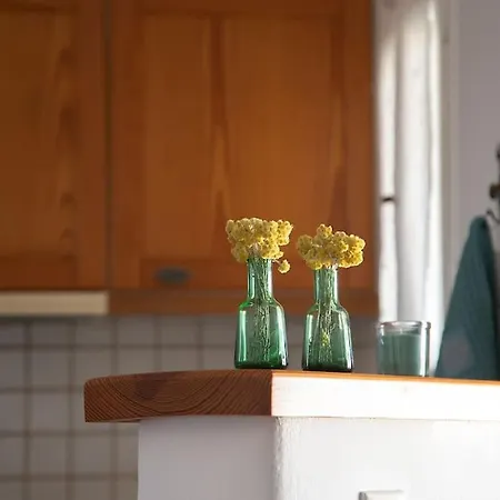 Amarados Syros Vári