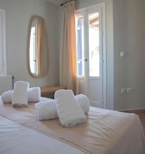 Amarados Syros Vári